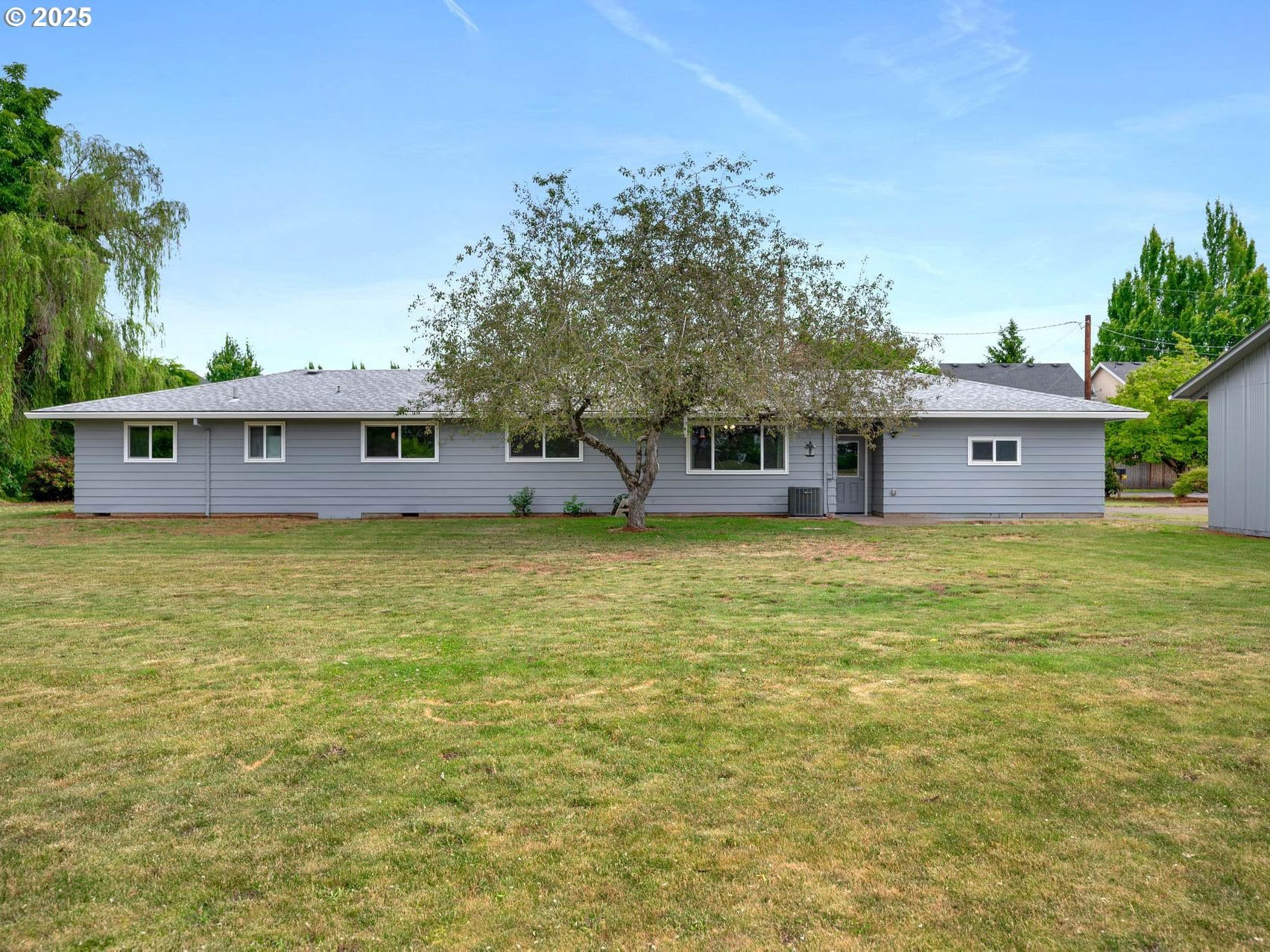 Hillsboro, Oregon, 97123, United States, 3 Bedrooms Bedrooms, ,2 BathroomsBathrooms,Residential,Active,1849541