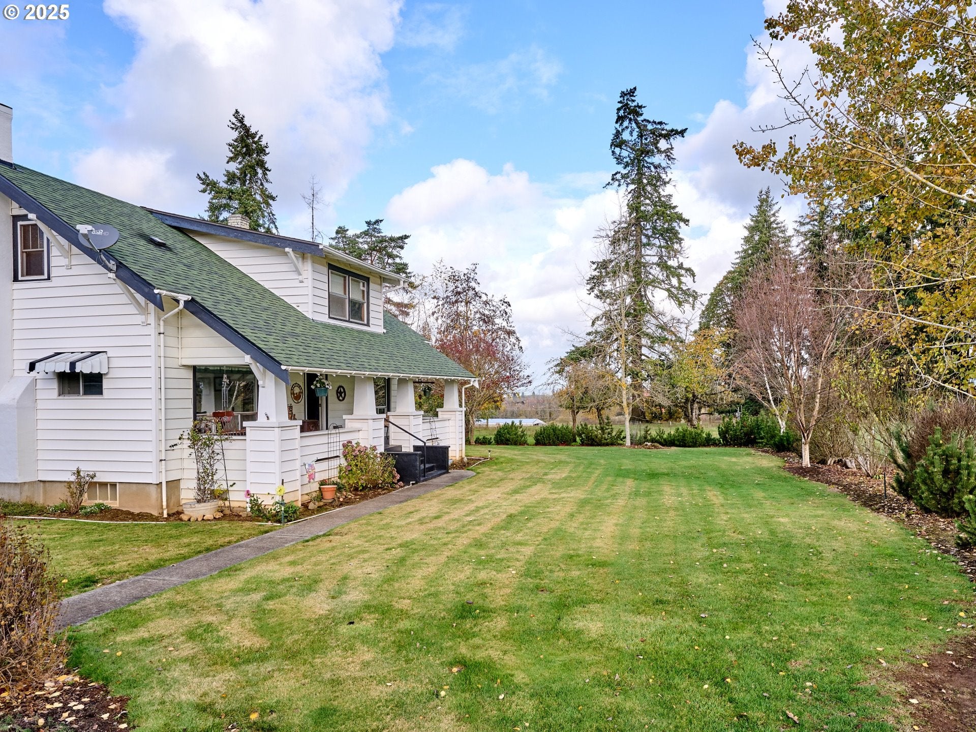 Molalla, Oregon, 97038, United States, 3 Bedrooms Bedrooms, ,2 BathroomsBathrooms,Residential,Active,1988718