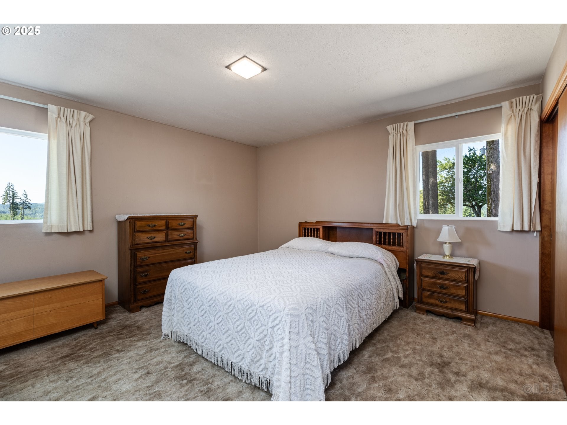 Scappoose, Oregon, 97056, United States, 4 Bedrooms Bedrooms, ,2 BathroomsBathrooms,Residential,Active,1914619
