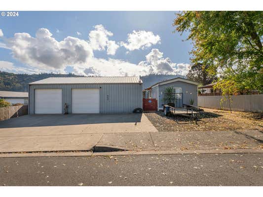 711 SE MEADOWOOD DR, WINSTON, OR 97496 - Image 1