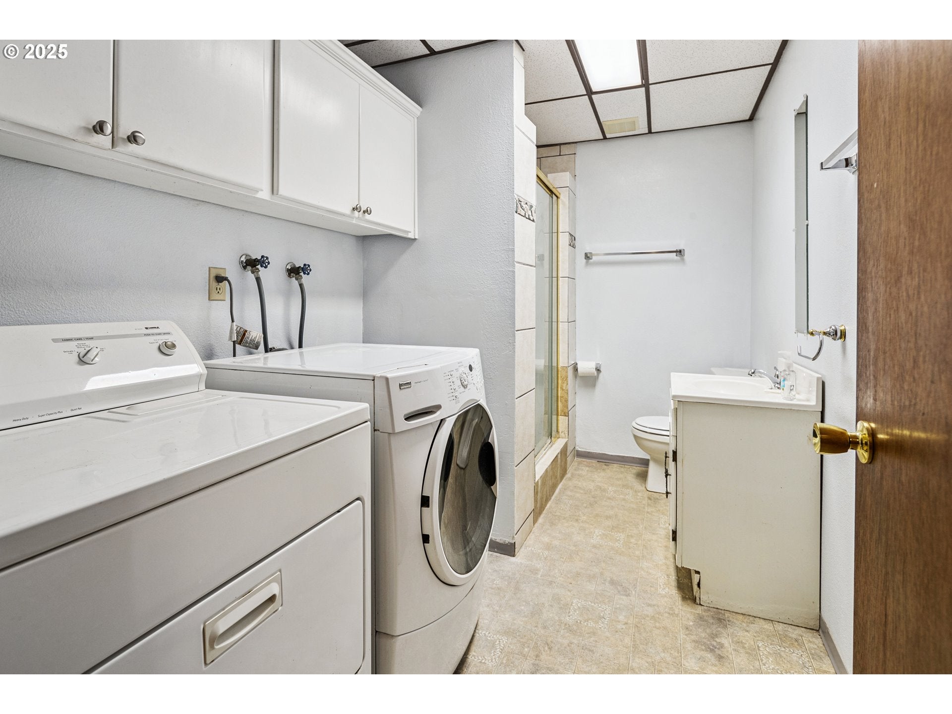 Wilsonville, Oregon, 97070, United States, 3 Bedrooms Bedrooms, ,2 BathroomsBathrooms,Residential,Active,1908136