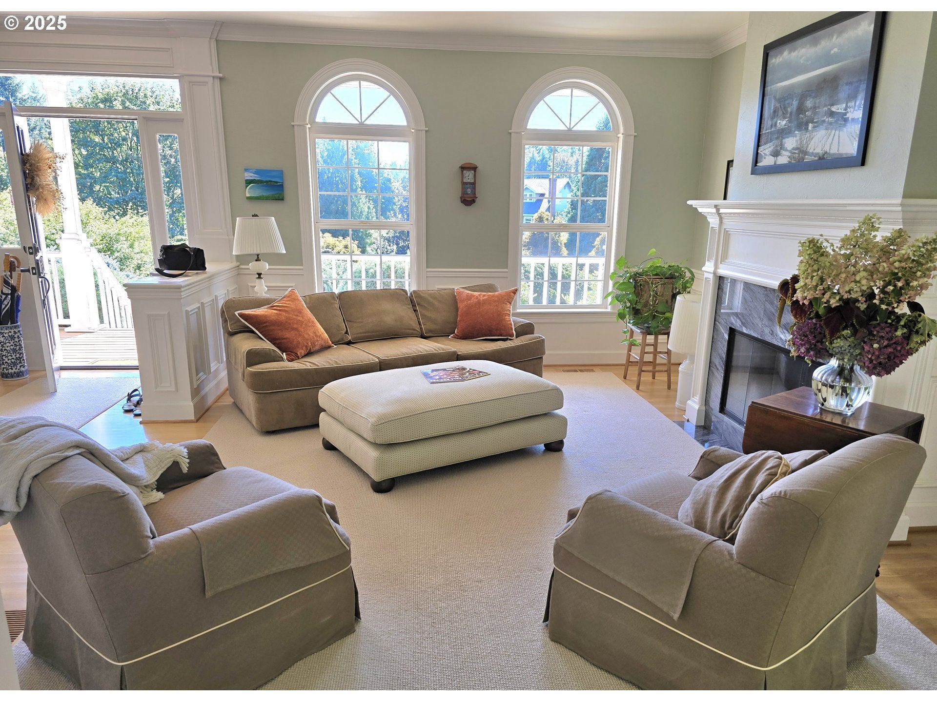 Lake Oswego, Oregon, 97034, United States, 3 Bedrooms Bedrooms, ,3 BathroomsBathrooms,Residential,Active,1862857