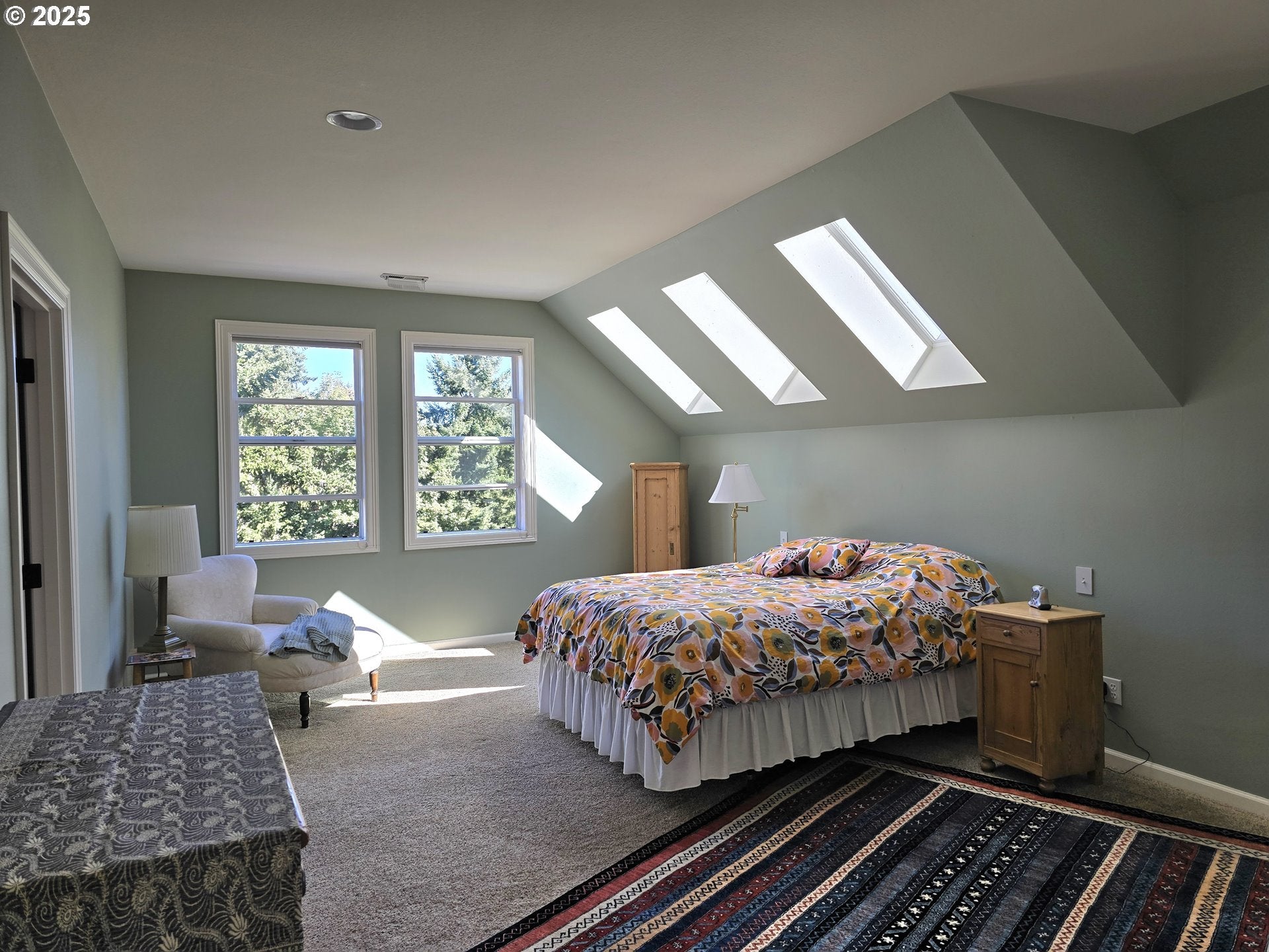 Lake Oswego, Oregon, 97034, United States, 3 Bedrooms Bedrooms, ,3 BathroomsBathrooms,Residential,Active,1862857