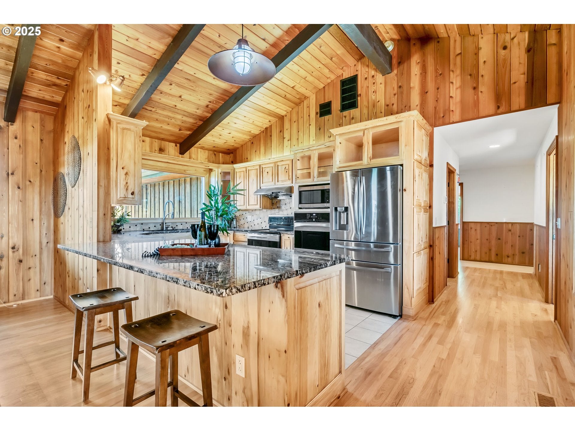 Creswell, Oregon, 97426, United States, 3 Bedrooms Bedrooms, ,3 BathroomsBathrooms,Residential,Active,1888984