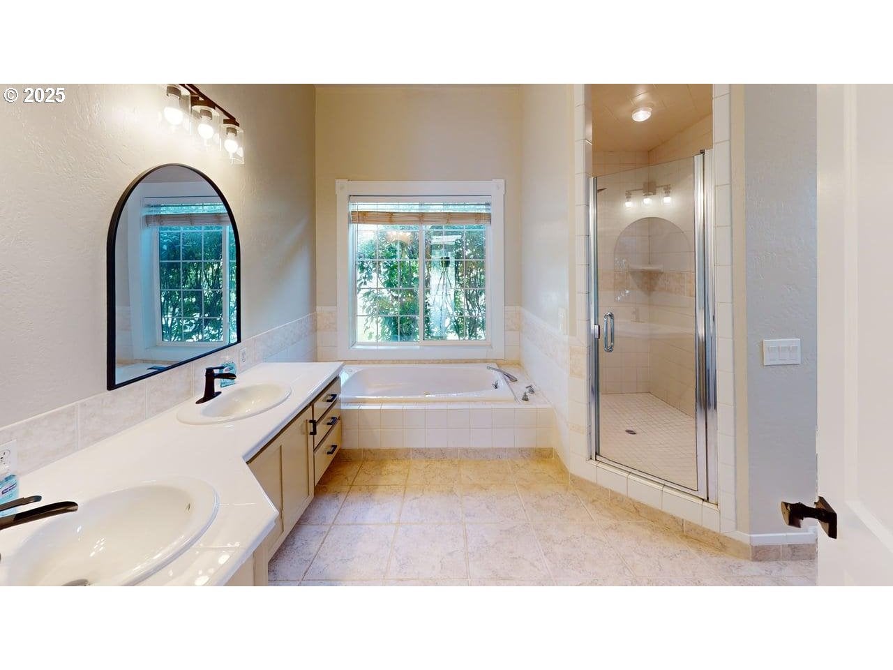 Gold Beach, Oregon, 97444, United States, 4 Bedrooms Bedrooms, ,3 BathroomsBathrooms,Residential,Active,1904726