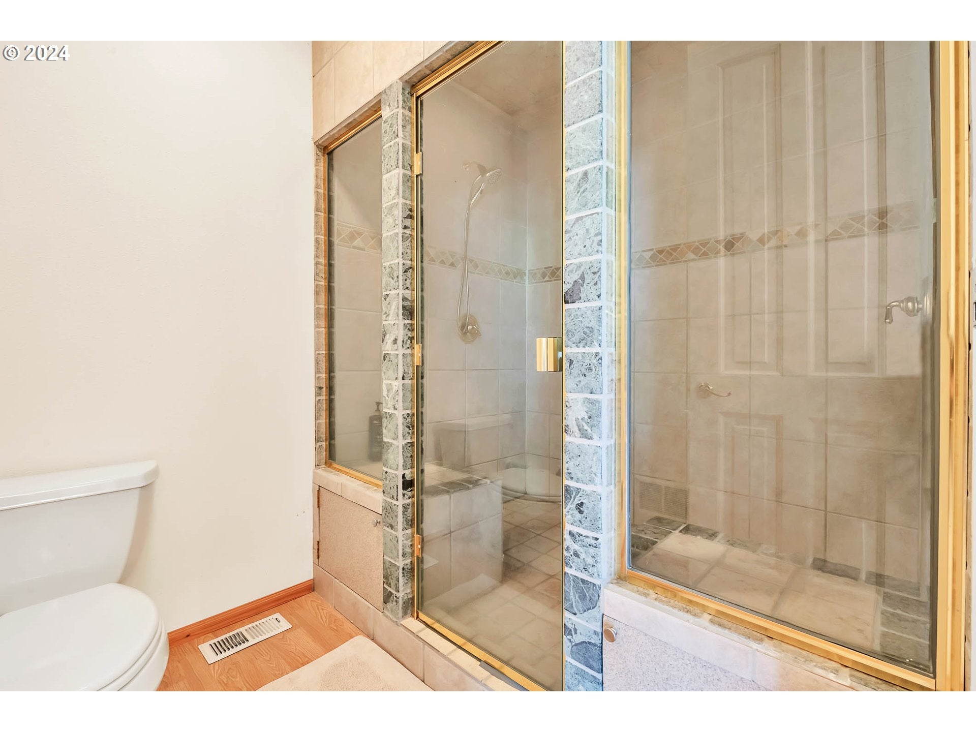 Pleasant Hill, Oregon, 97455, United States, ,3 BathroomsBathrooms,Residential,Active,1704809