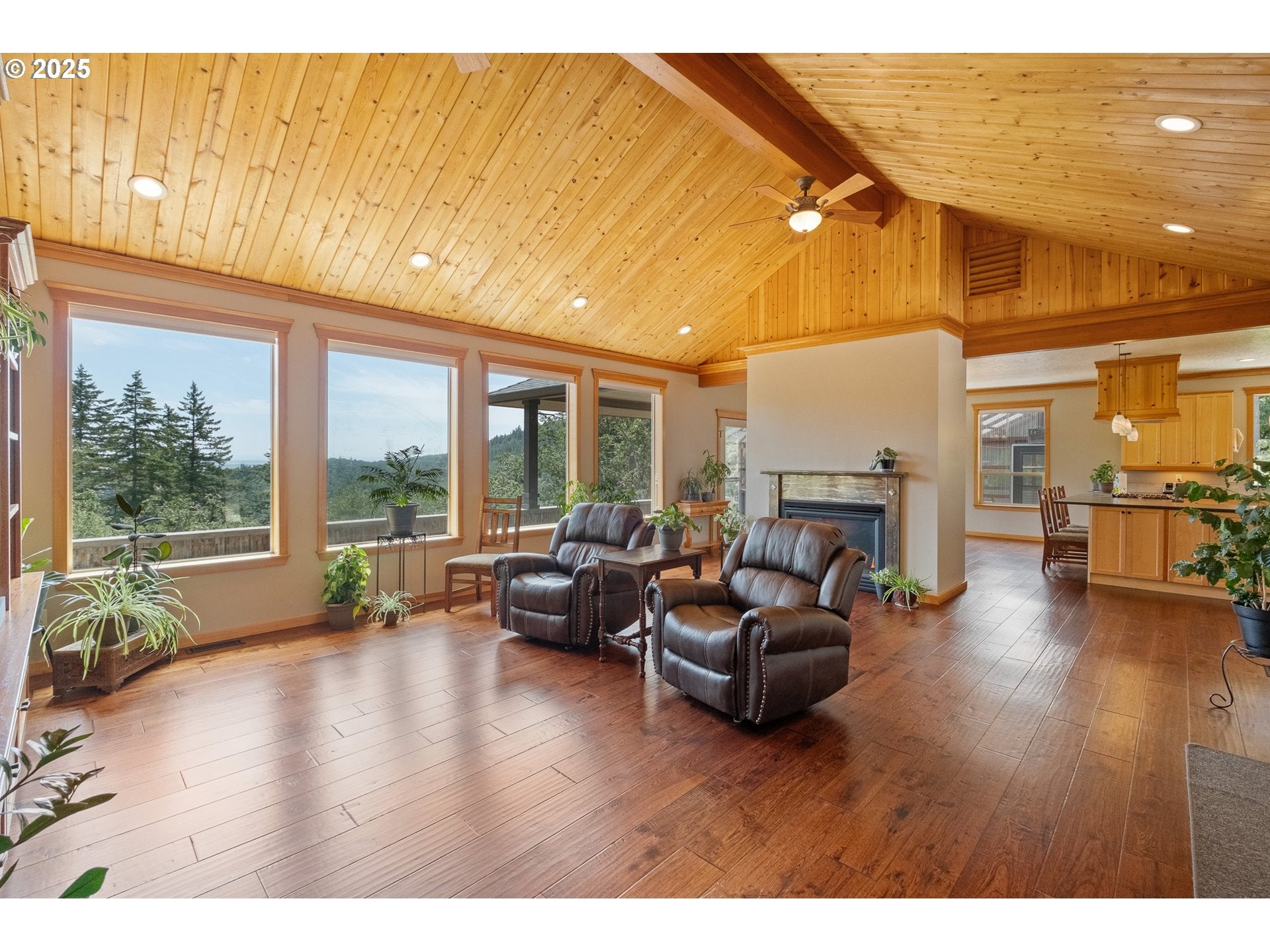 Brownsville, Oregon, 97327, United States, 4 Bedrooms Bedrooms, ,4 BathroomsBathrooms,Residential,Active,1863465