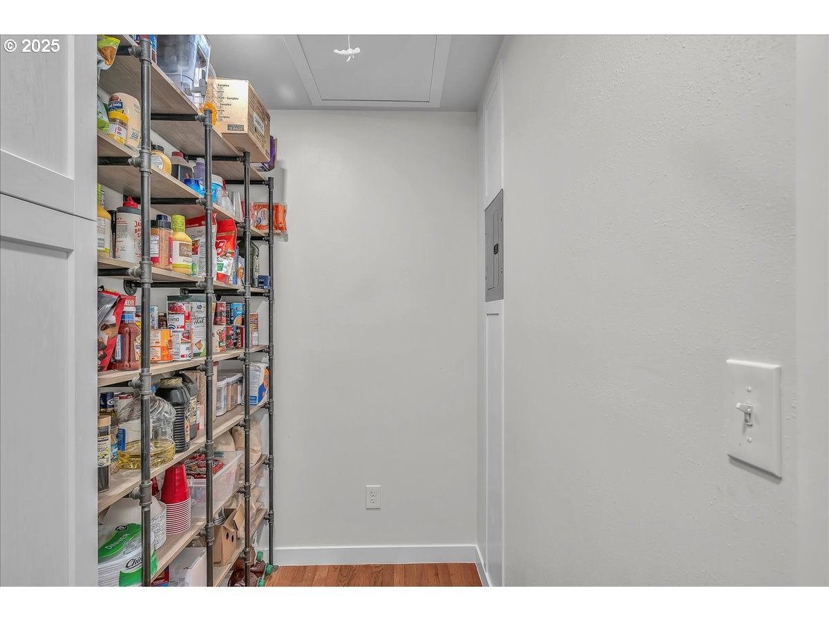 Beaverton, Oregon, 97007, United States, 3 Bedrooms Bedrooms, ,3 BathroomsBathrooms,Residential,Active,2006949