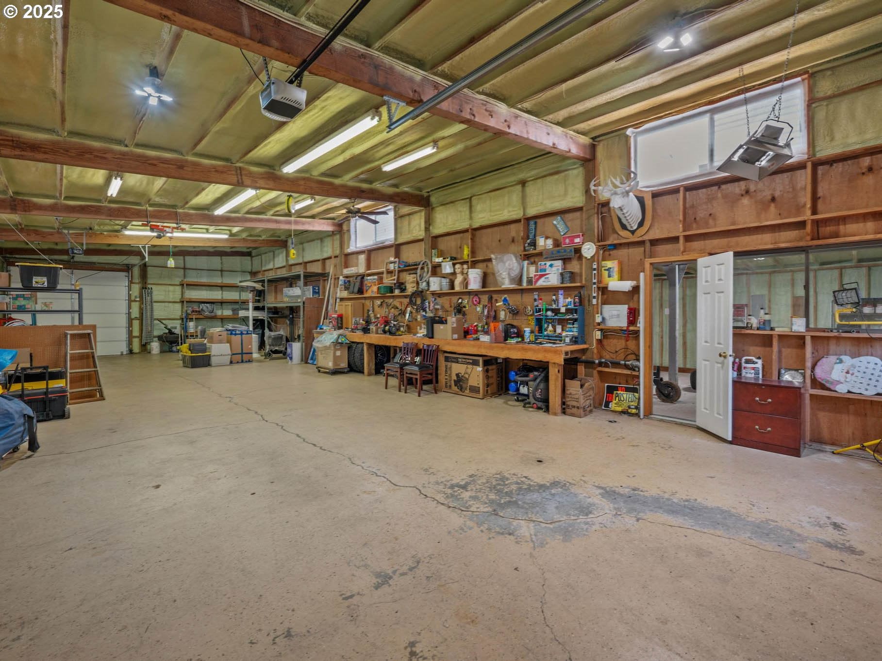 North Plains, Oregon, 97133, United States, 5 Bedrooms Bedrooms, ,4 BathroomsBathrooms,Residential,Active,1963264