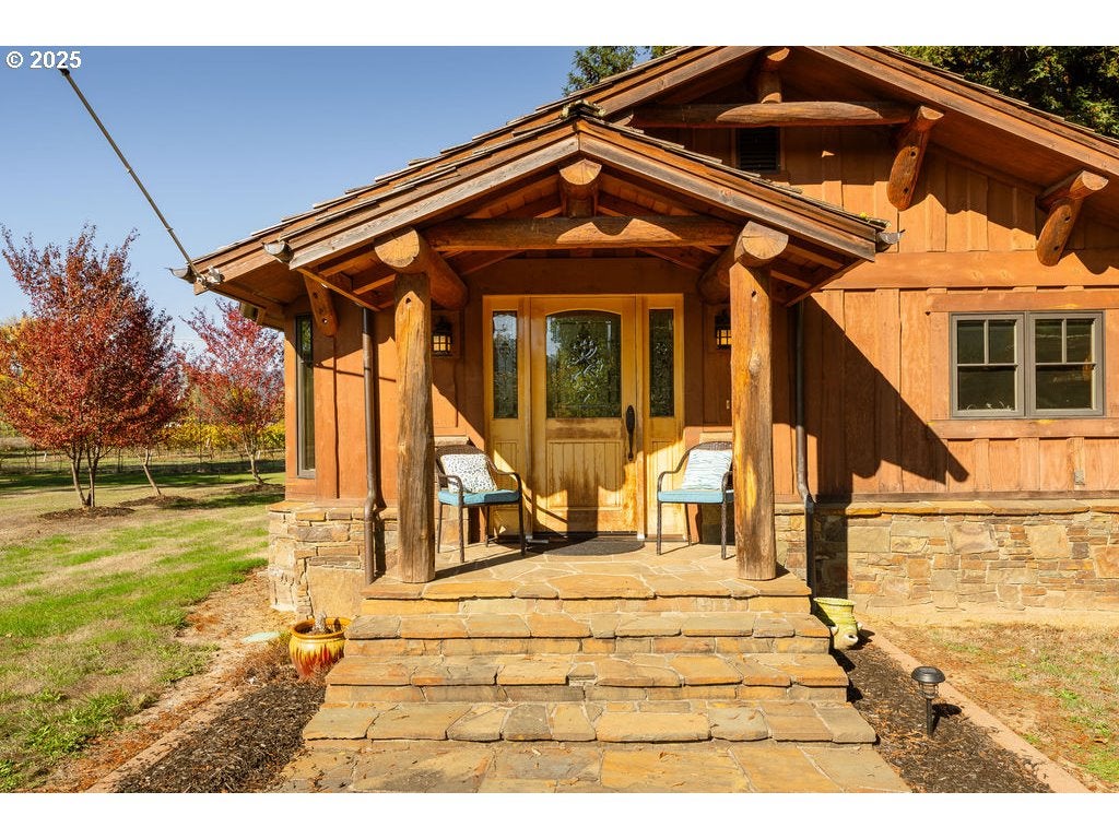 Roseburg, Oregon, 97471, United States, 3 Bedrooms Bedrooms, ,2 BathroomsBathrooms,Residential,Active,1989759