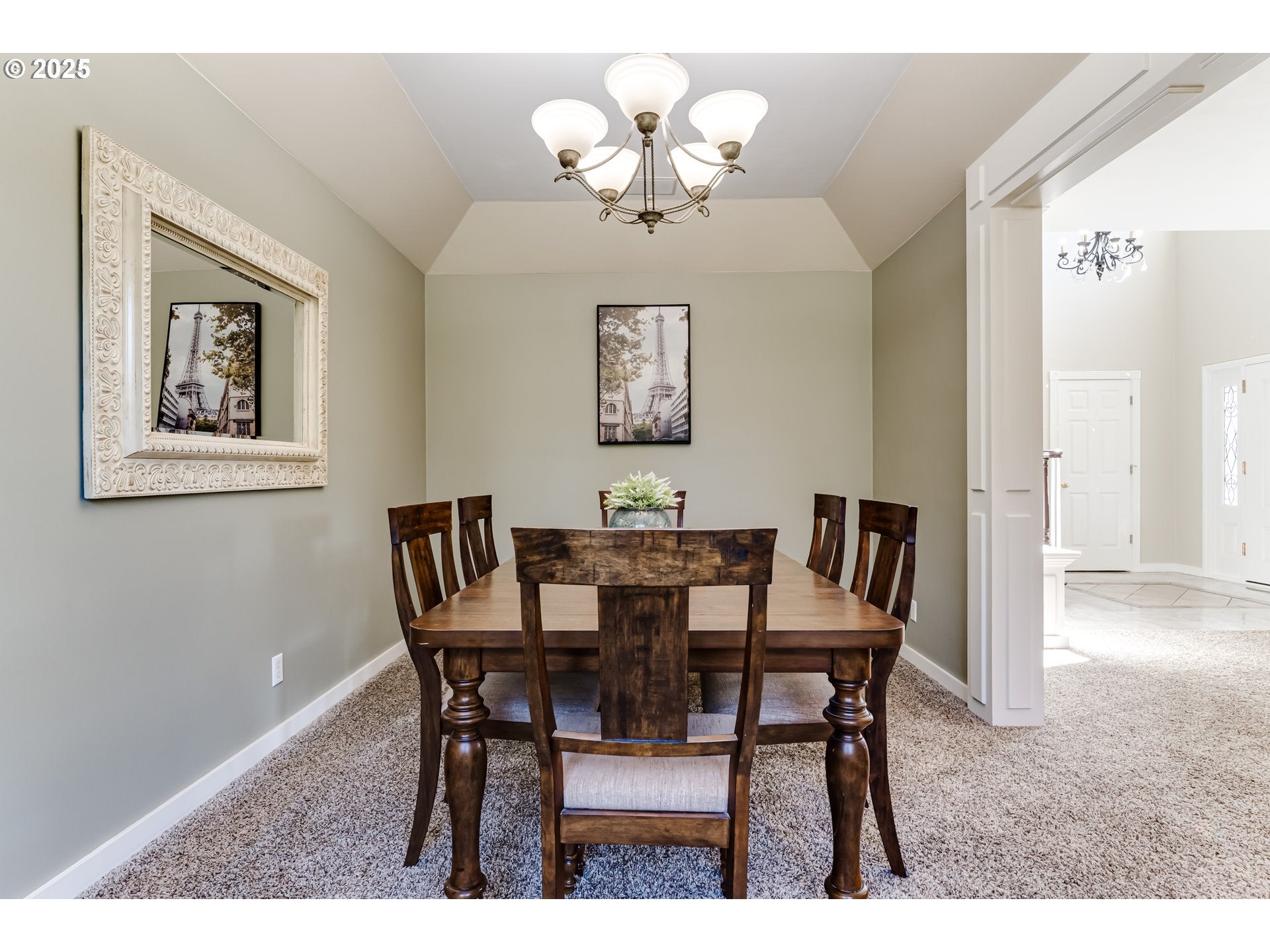 Springfield, Oregon, 97478, United States, 4 Bedrooms Bedrooms, ,3 BathroomsBathrooms,Residential,Active,1904190