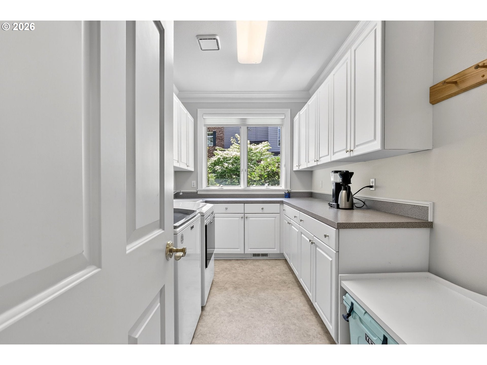 Gresham, Oregon, 97080, United States, 4 Bedrooms Bedrooms, ,6 BathroomsBathrooms,Residential,Active,2043133