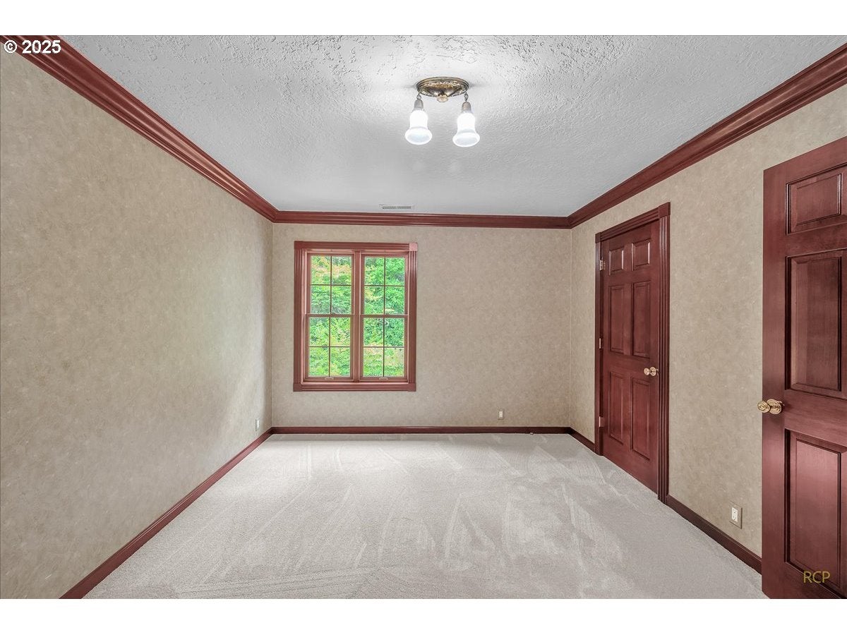 Rainier, Oregon, 97048, United States, 4 Bedrooms Bedrooms, ,5 BathroomsBathrooms,Residential,Active,1936128