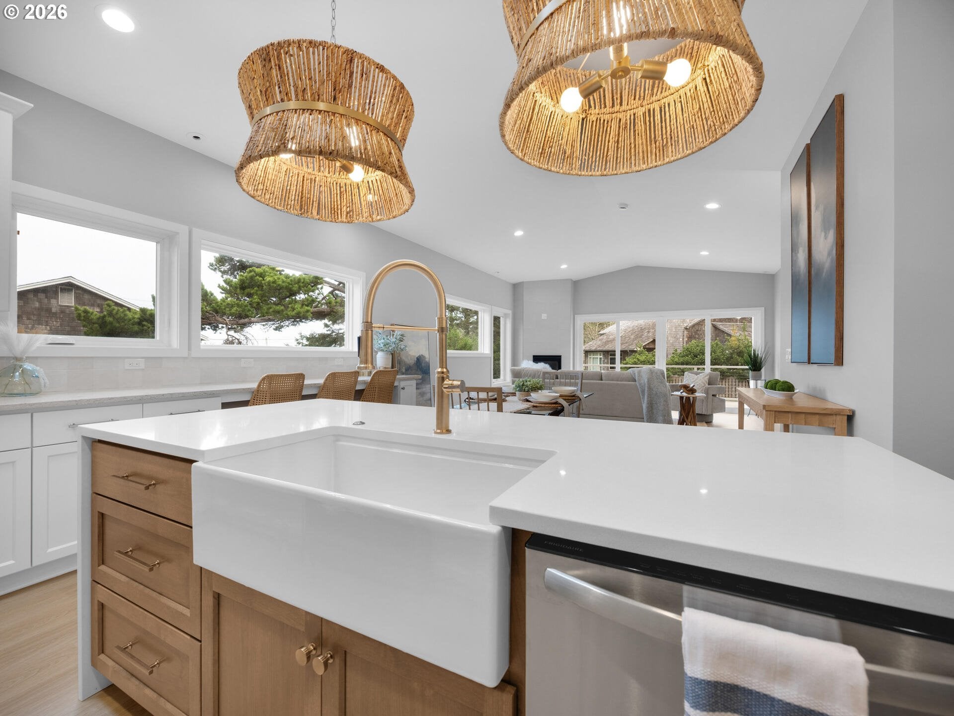 Cannon Beach, Oregon, 97110, United States, 5 Bedrooms Bedrooms, ,6 BathroomsBathrooms,Residential,Active,2015847