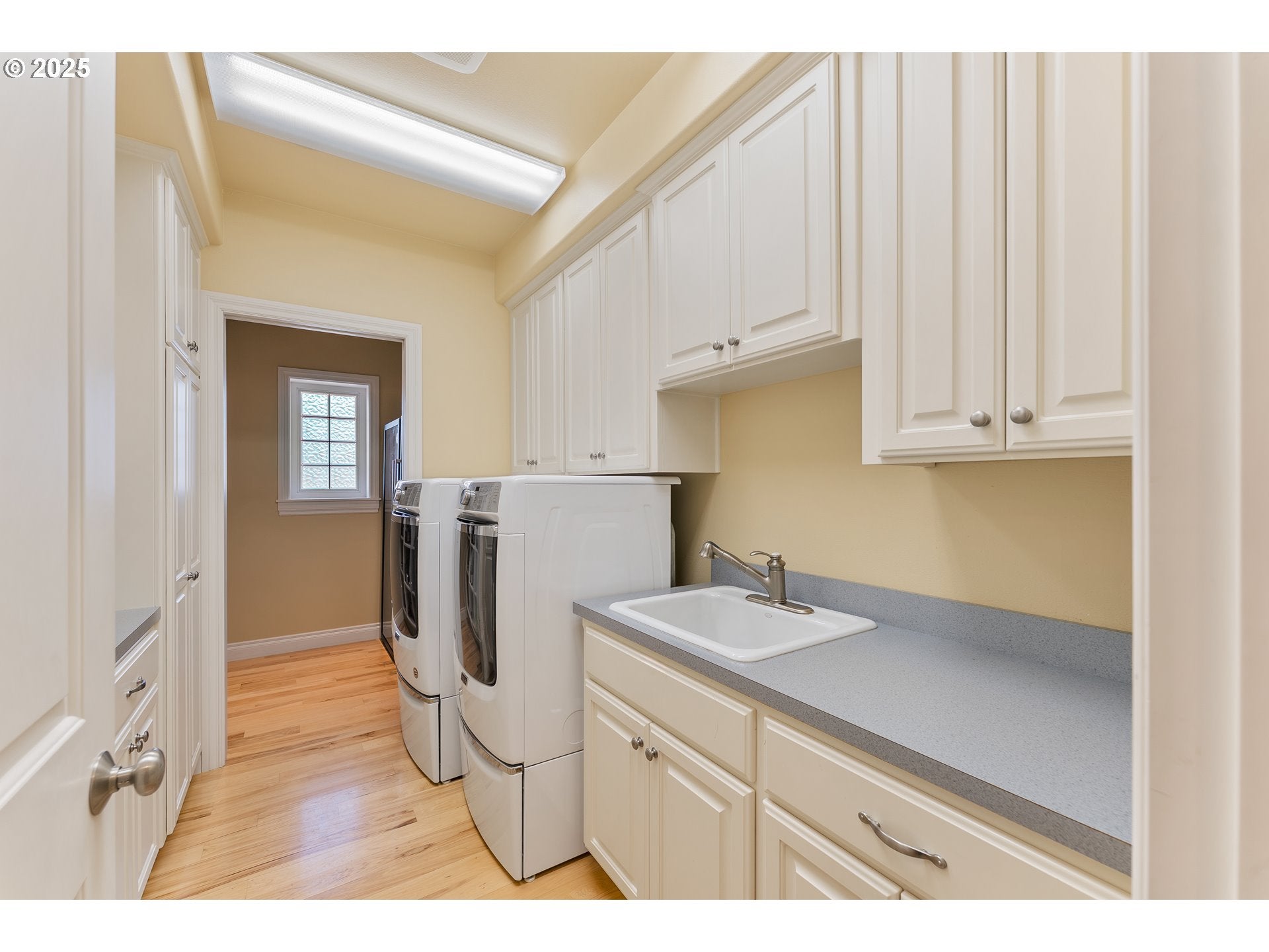 Roseburg, Oregon, 97471, United States, ,3 BathroomsBathrooms,Residential,Active,1828697