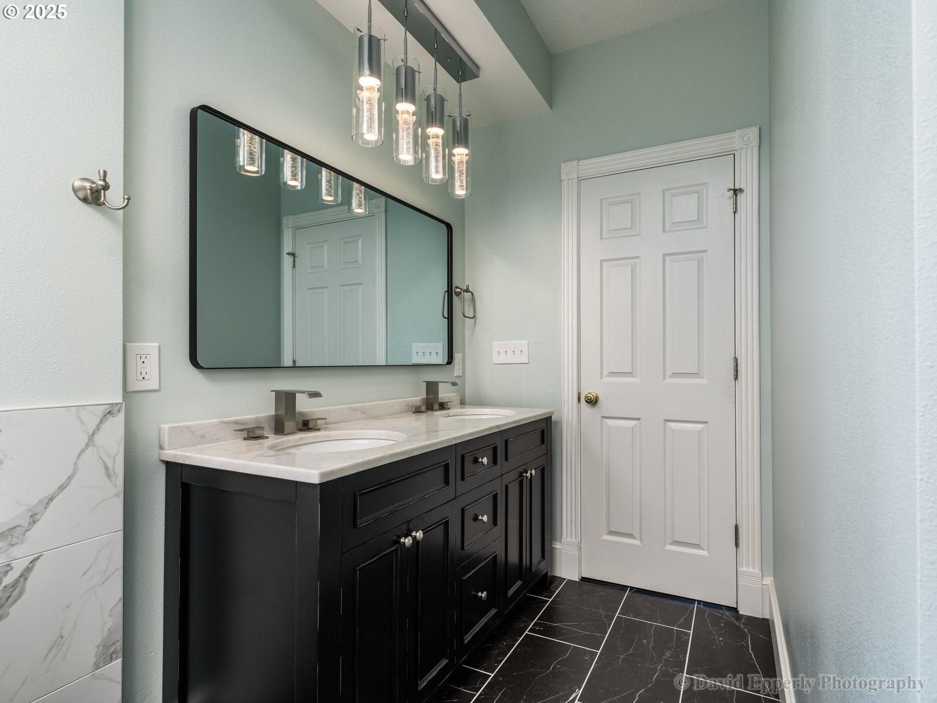 St. Helens, Oregon, 97051, United States, 5 Bedrooms Bedrooms, ,5 BathroomsBathrooms,Residential,Active,1972199