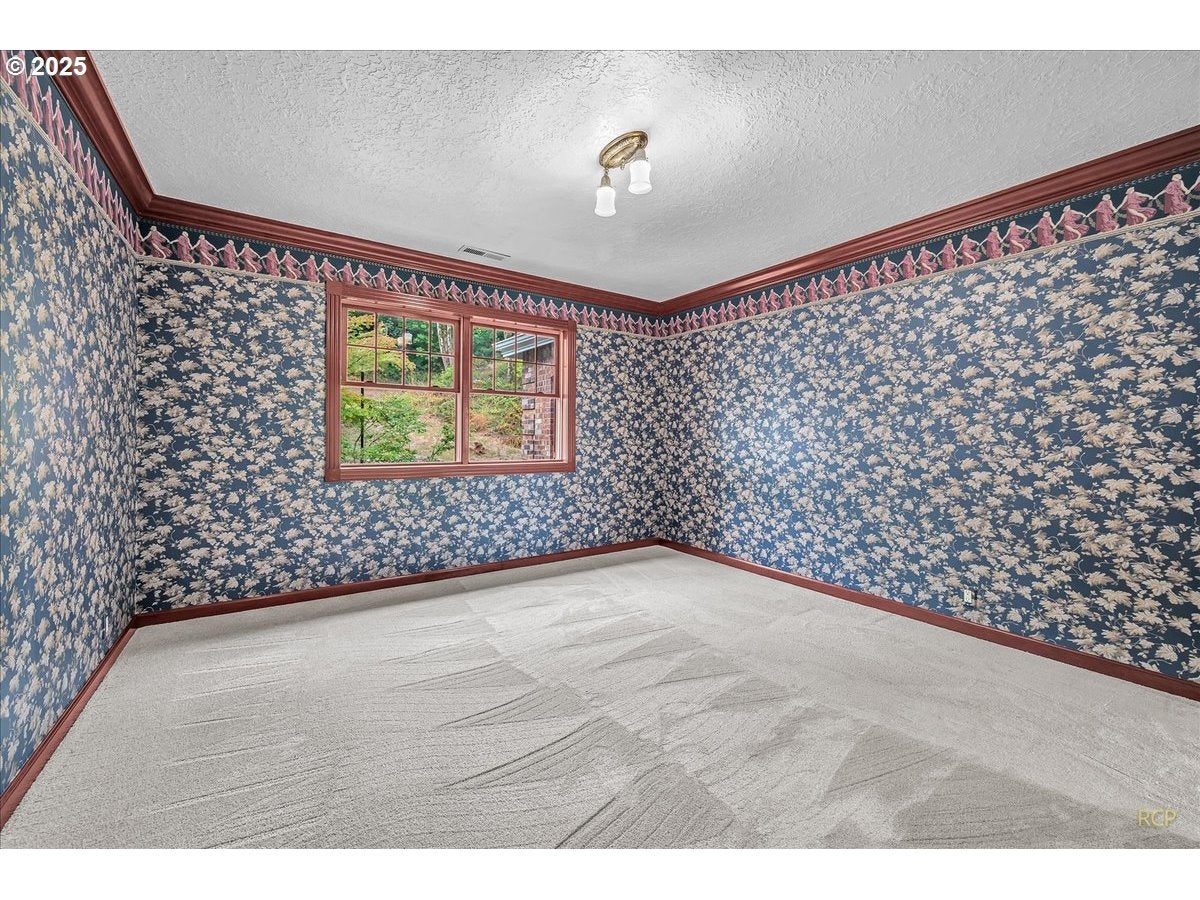 Rainier, Oregon, 97048, United States, 4 Bedrooms Bedrooms, ,5 BathroomsBathrooms,Residential,Active,1936128