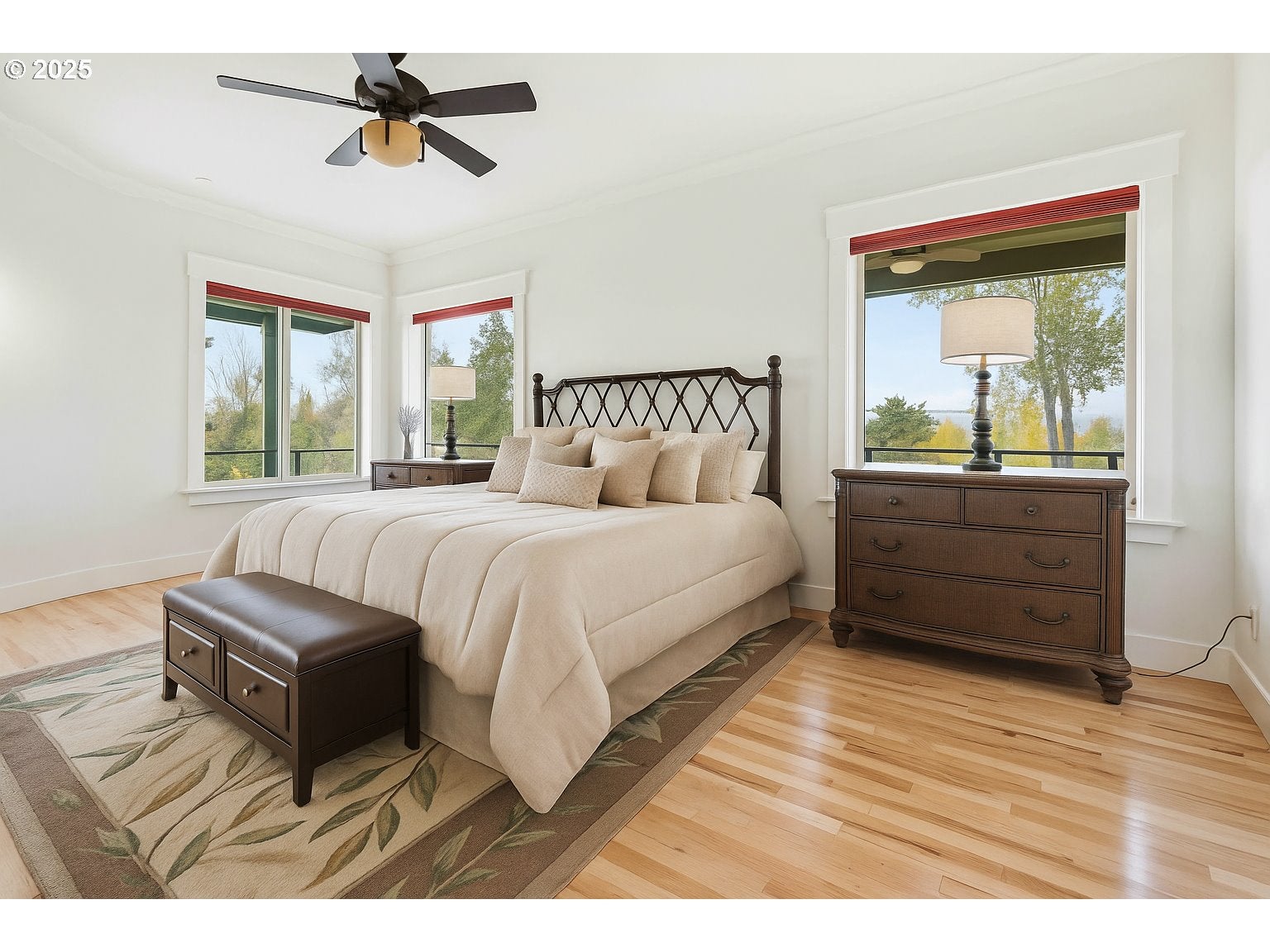 Vancouver, Washington, 98661, United States, 4 Bedrooms Bedrooms, ,7 BathroomsBathrooms,Residential,Active,1985581