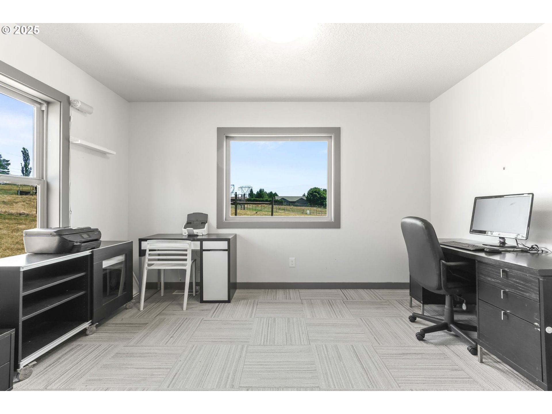 Troutdale, Oregon, 97060, United States, 4 Bedrooms Bedrooms, ,3 BathroomsBathrooms,Residential,Active,1898028