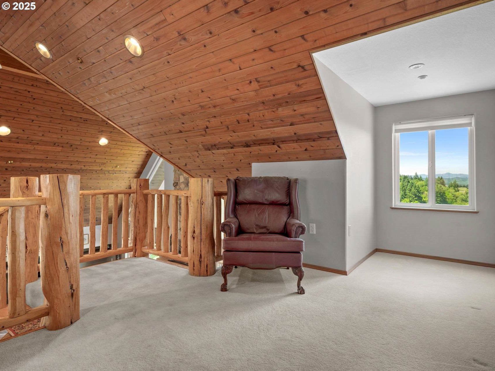 Gaston, Oregon, 97119, United States, 2 Bedrooms Bedrooms, ,3 BathroomsBathrooms,Residential,Active,1860287