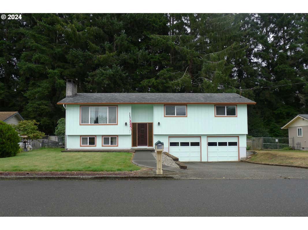 3167 RIDGEWAY DR, REEDSPORT, OR 97467, photo 1 of 42