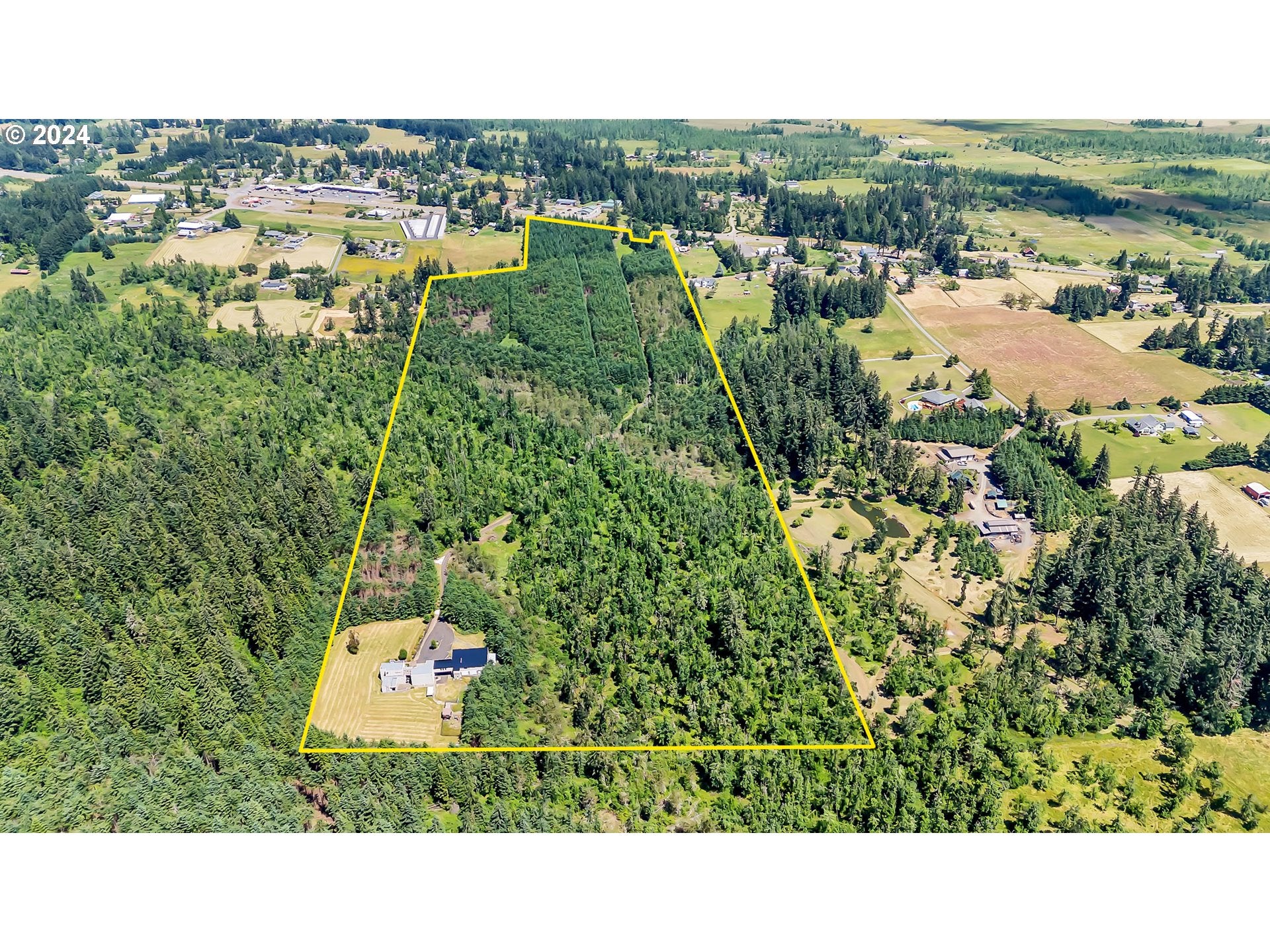 Pleasant Hill, Oregon, 97455, United States, ,3 BathroomsBathrooms,Residential,Active,1704809