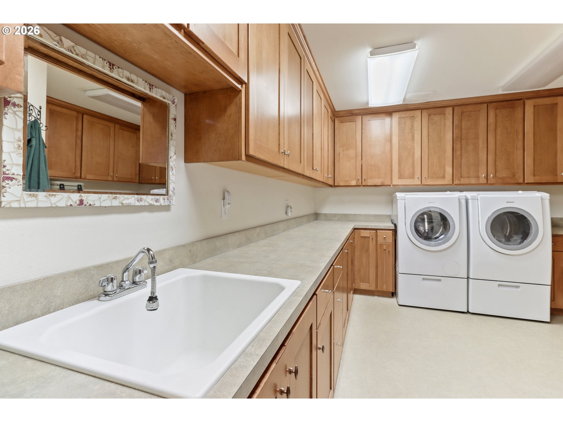 Gold Beach, Oregon, 97444, United States, 4 Bedrooms Bedrooms, ,4 BathroomsBathrooms,Residential,Active,2021632