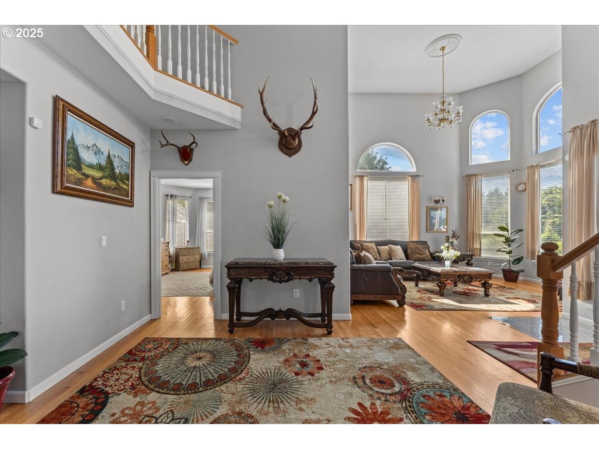 Portland, Oregon, 97236, United States, 5 Bedrooms Bedrooms, ,4 BathroomsBathrooms,Residential,Active,1877776