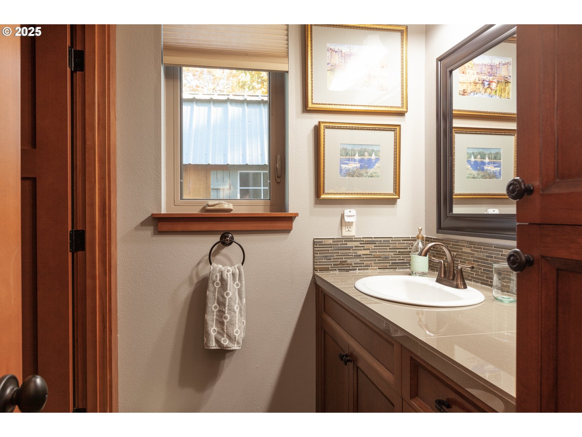 White Salmon, Washington, 98672, United States, 3 Bedrooms Bedrooms, ,3 BathroomsBathrooms,Residential,Active,2006771