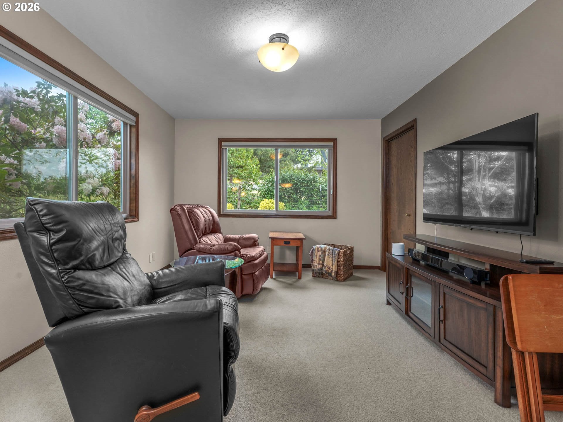Portland, Oregon, 97231, United States, 4 Bedrooms Bedrooms, ,3 BathroomsBathrooms,Residential,Active,2043837