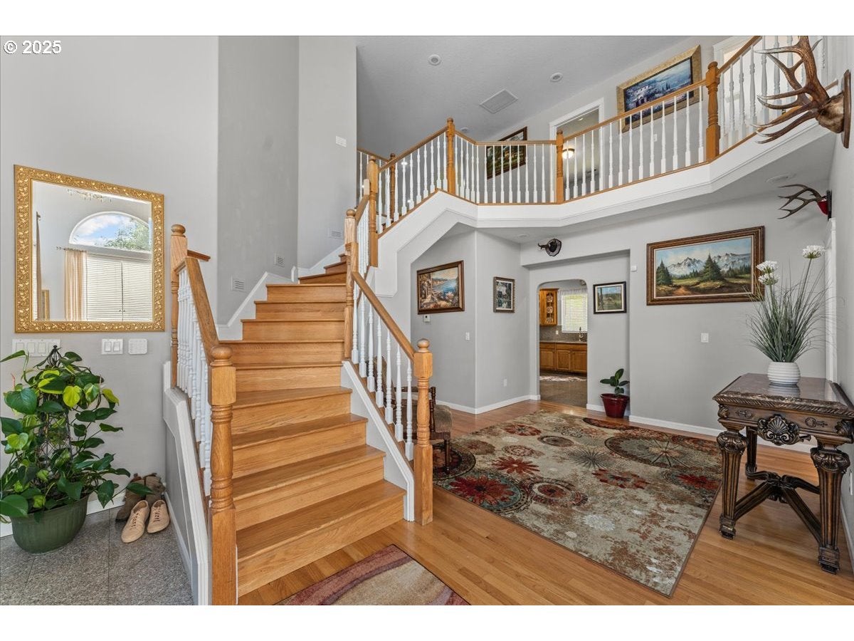 Portland, Oregon, 97236, United States, 5 Bedrooms Bedrooms, ,4 BathroomsBathrooms,Residential,Active,1877776