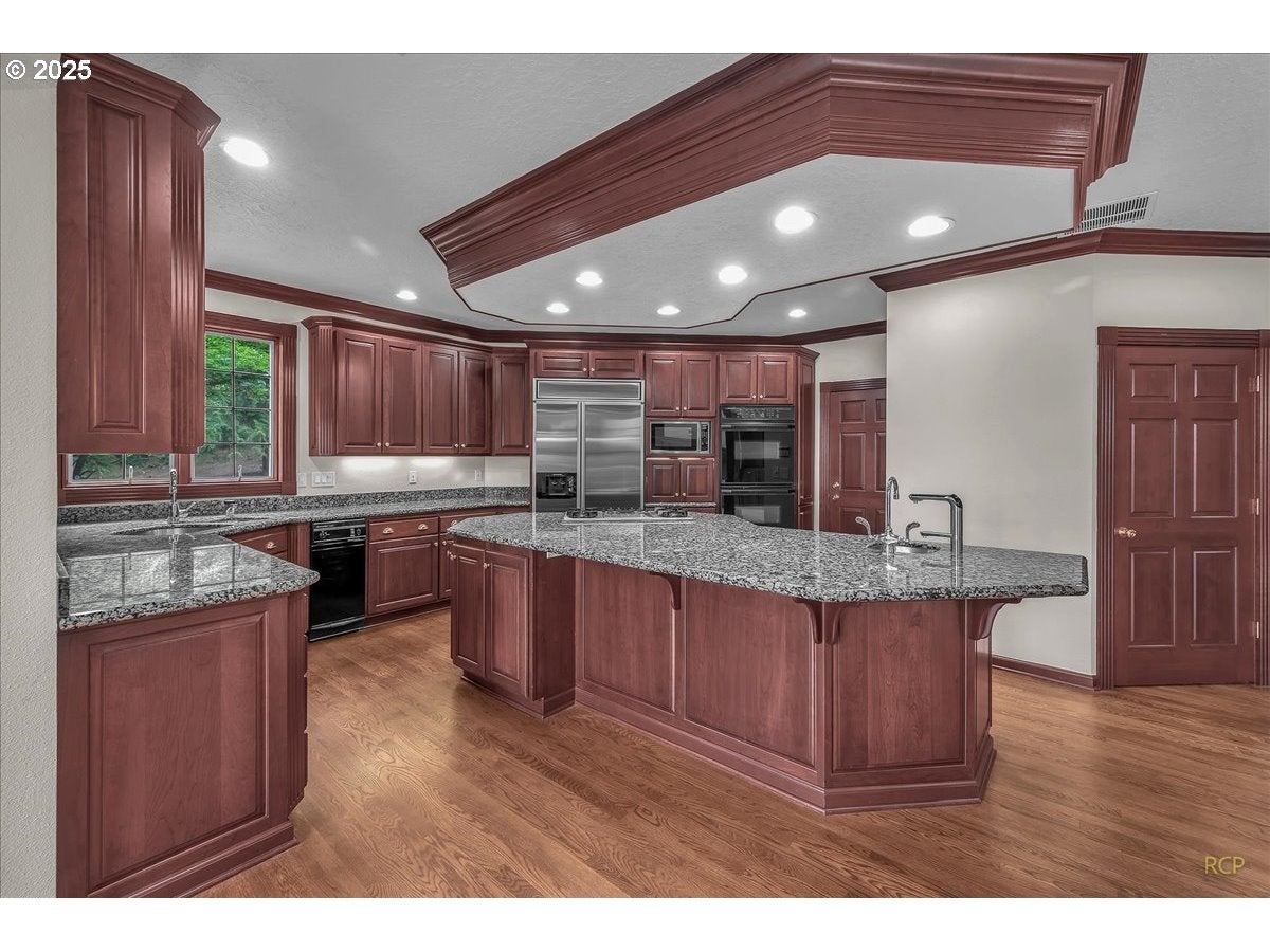 Rainier, Oregon, 97048, United States, 4 Bedrooms Bedrooms, ,5 BathroomsBathrooms,Residential,Active,1936128