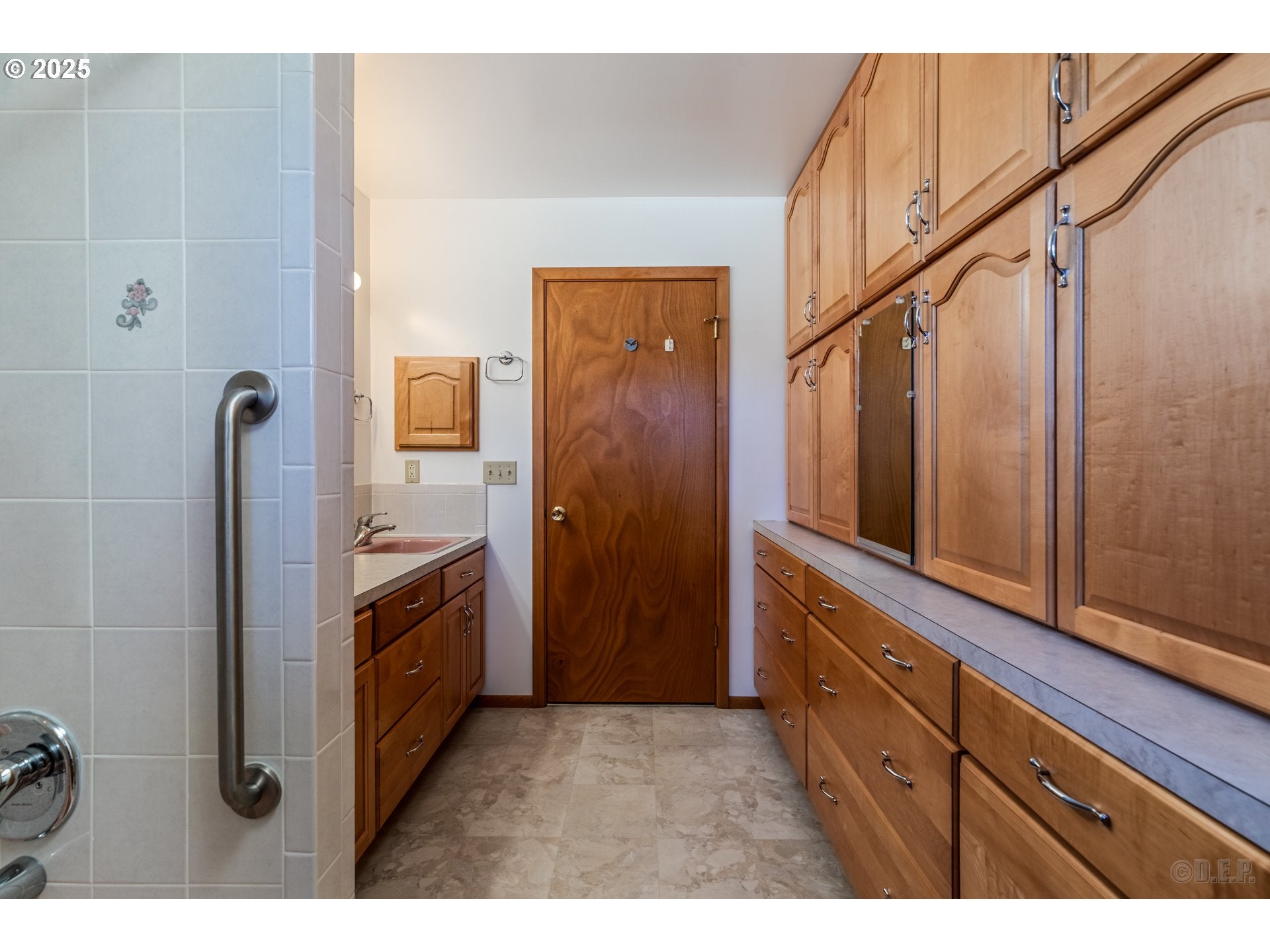 Scappoose, Oregon, 97056, United States, 4 Bedrooms Bedrooms, ,2 BathroomsBathrooms,Residential,Active,1914619