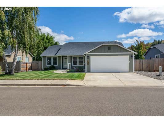 148 ROWAN ST, ROSEBURG, OR 97471 - Image 1