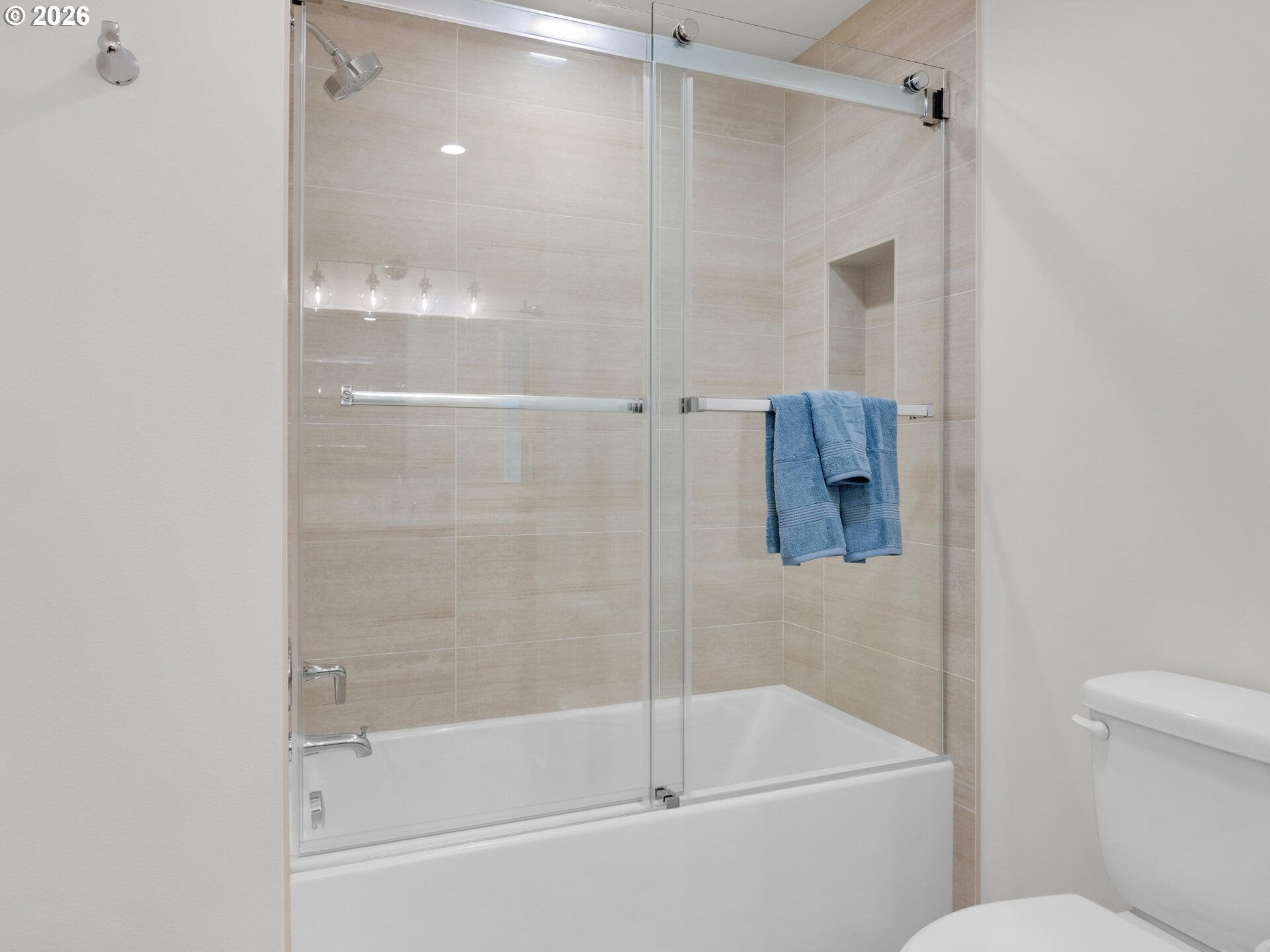 Cannon Beach, Oregon, 97110, United States, 5 Bedrooms Bedrooms, ,6 BathroomsBathrooms,Residential,Active,2015847