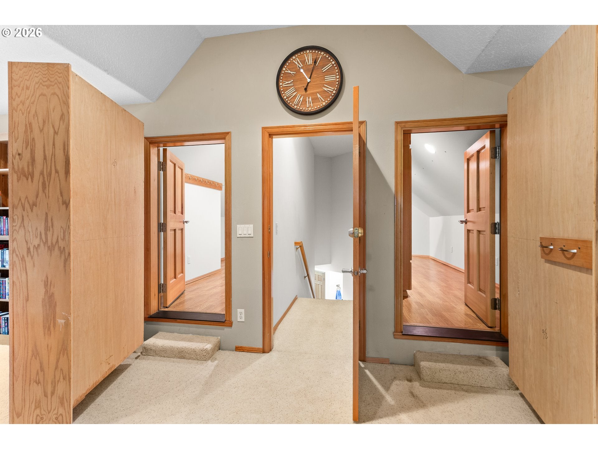 Corbett, Oregon, 97019, United States, 3 Bedrooms Bedrooms, ,3 BathroomsBathrooms,Residential,Active,2043115