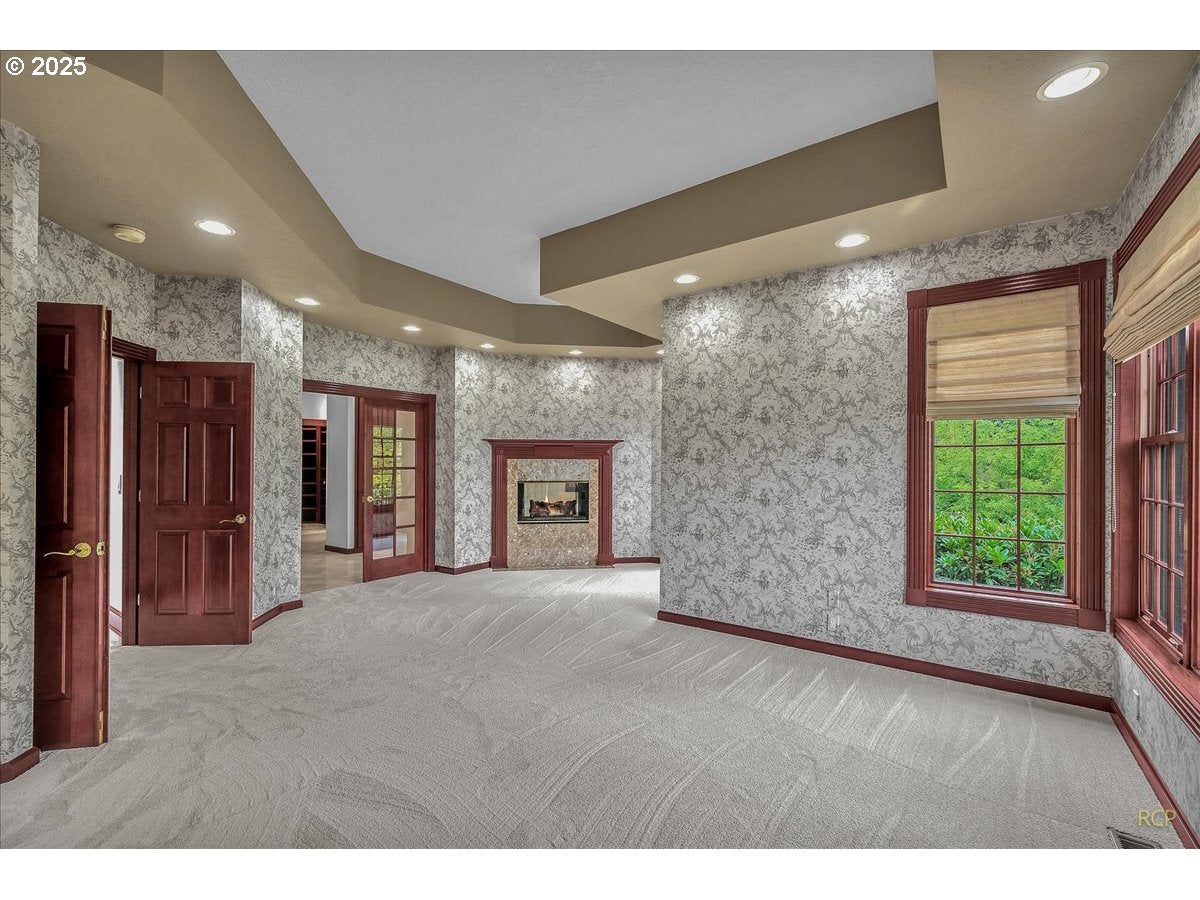 Rainier, Oregon, 97048, United States, 4 Bedrooms Bedrooms, ,5 BathroomsBathrooms,Residential,Active,1936128