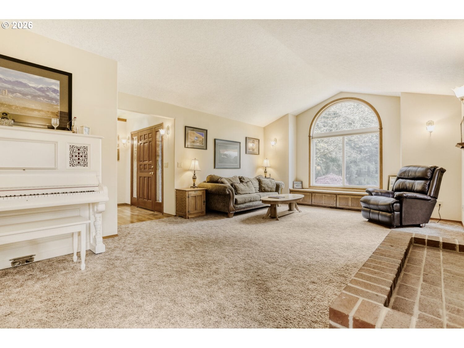 Sandy, Oregon, 97055, United States, 3 Bedrooms Bedrooms, ,2 BathroomsBathrooms,Residential,Active,2041437