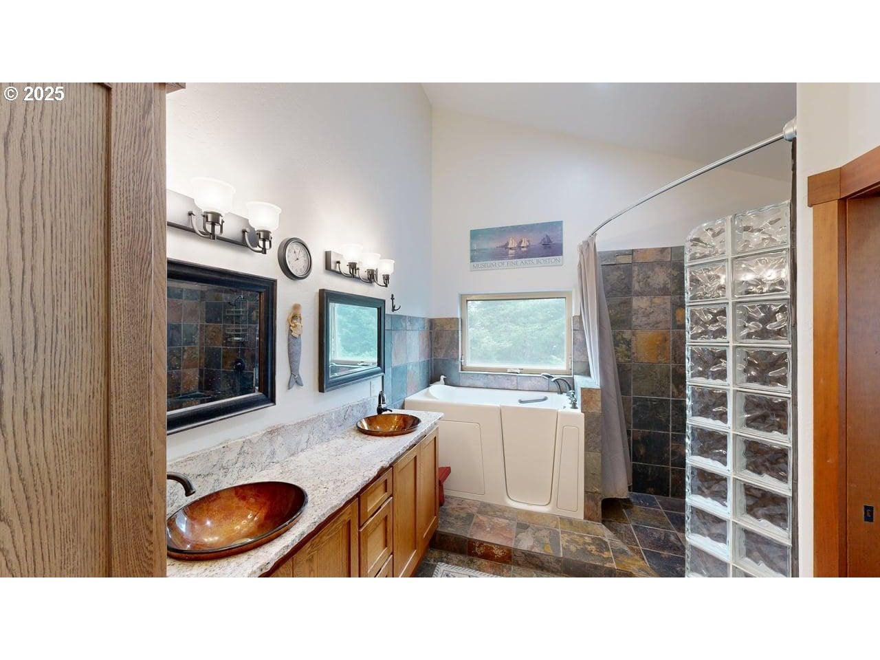 Brookings, Oregon, 97415, United States, 3 Bedrooms Bedrooms, ,4 BathroomsBathrooms,Residential,Active,1927672