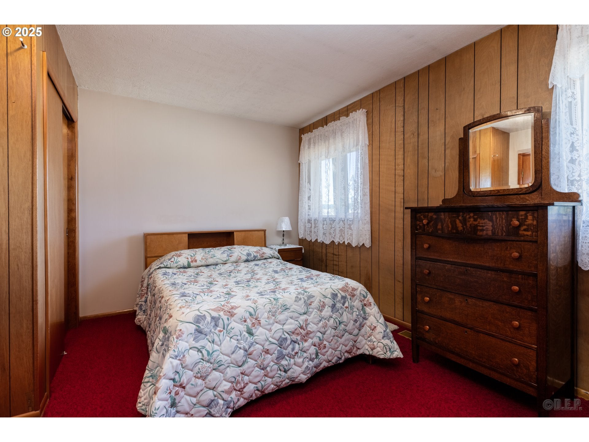 Scappoose, Oregon, 97056, United States, 4 Bedrooms Bedrooms, ,2 BathroomsBathrooms,Residential,Active,1914619