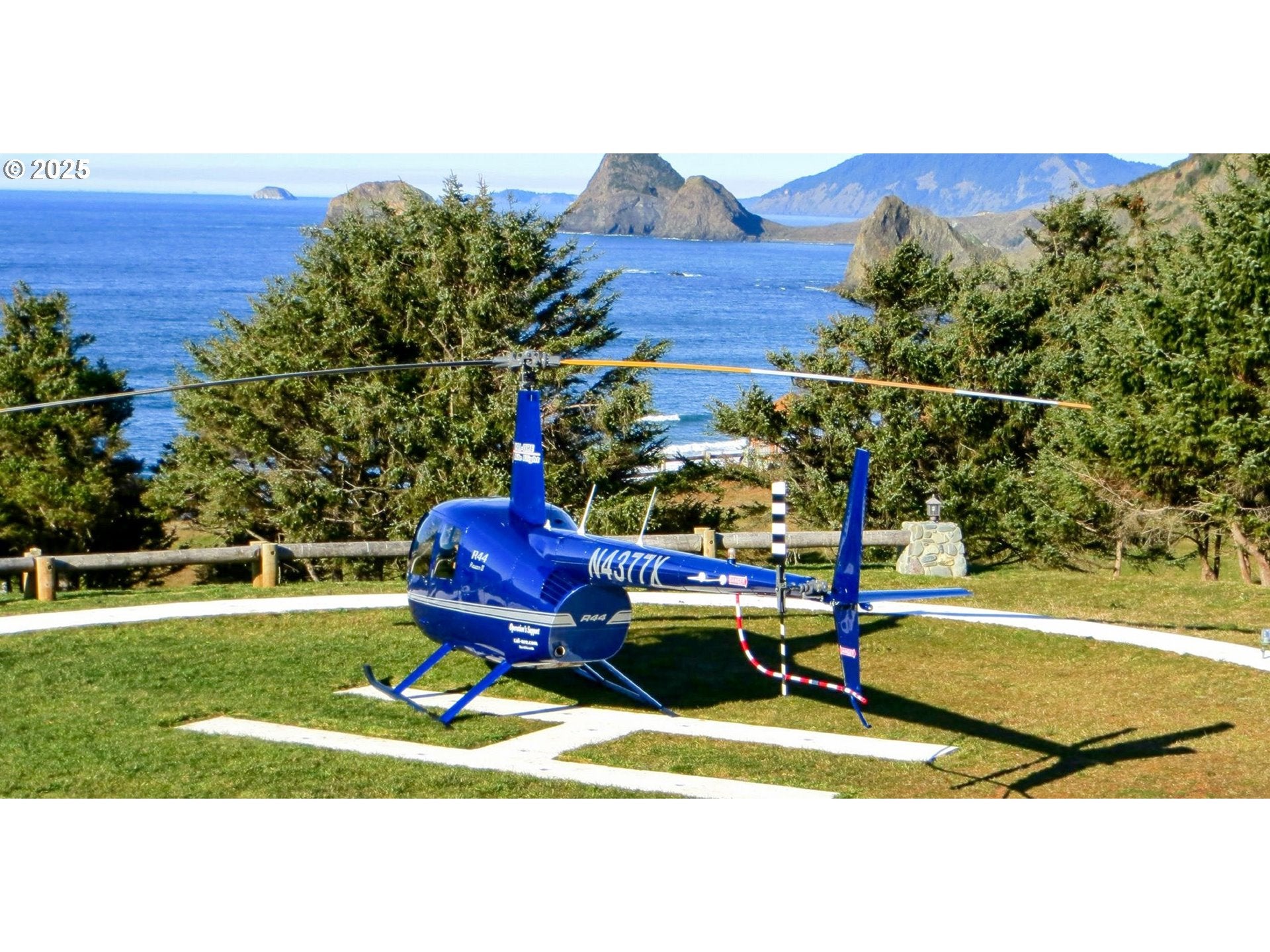 Gold Beach, Oregon, 97444, United States, 4 Bedrooms Bedrooms, ,5 BathroomsBathrooms,Residential,Active,1764520