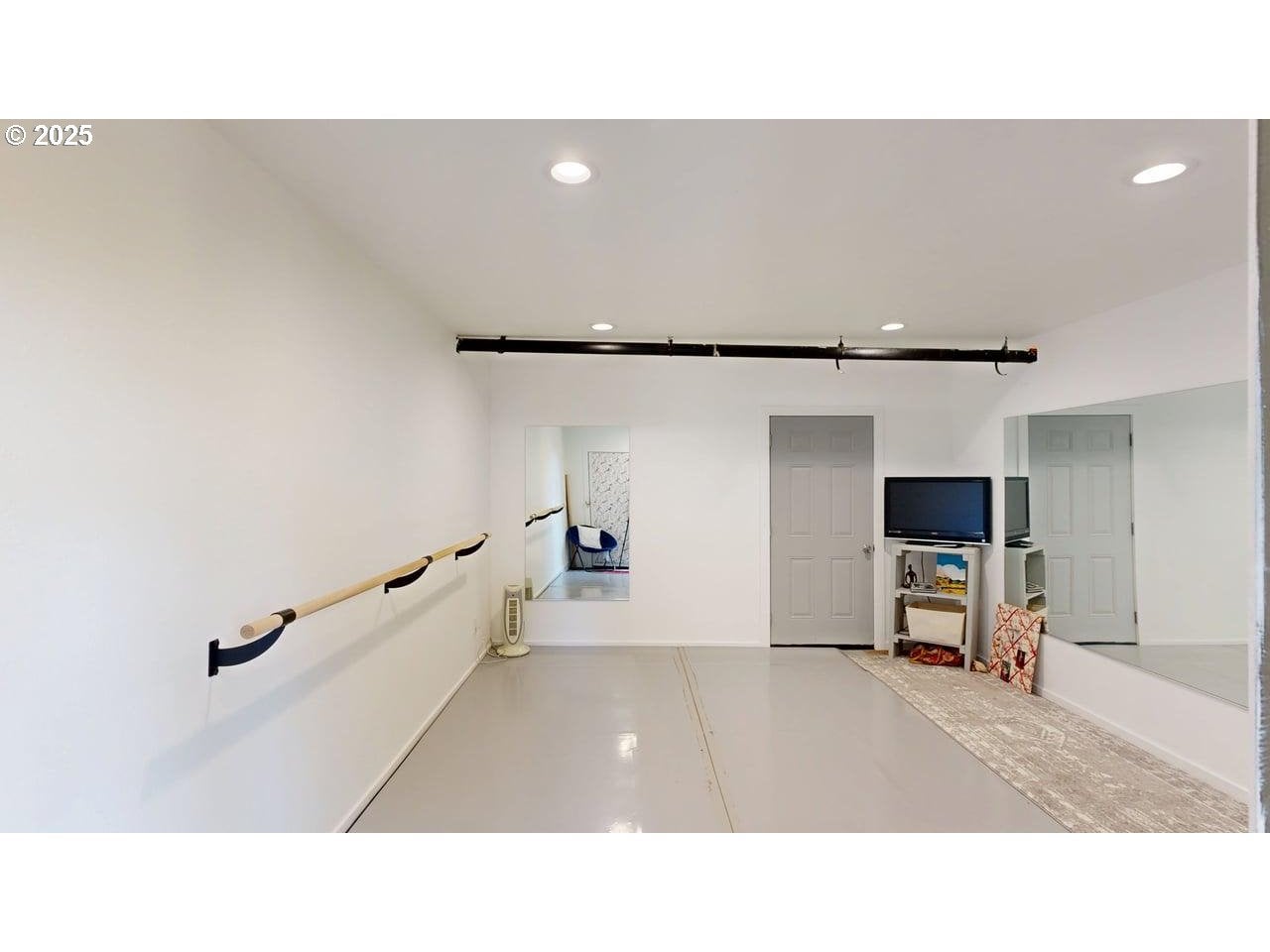 Brookings, Oregon, 97415, United States, 3 Bedrooms Bedrooms, ,4 BathroomsBathrooms,Residential,Active,1927672