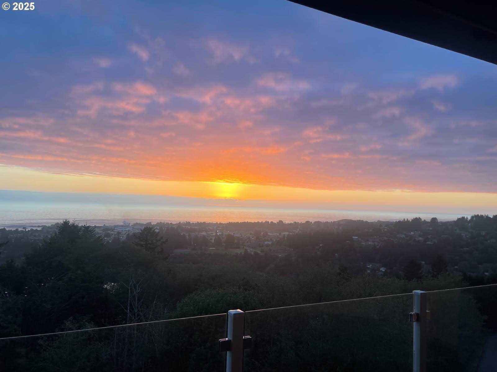 Brookings, Oregon, 97415, United States, 4 Bedrooms Bedrooms, ,4 BathroomsBathrooms,Residential,Active,1967294