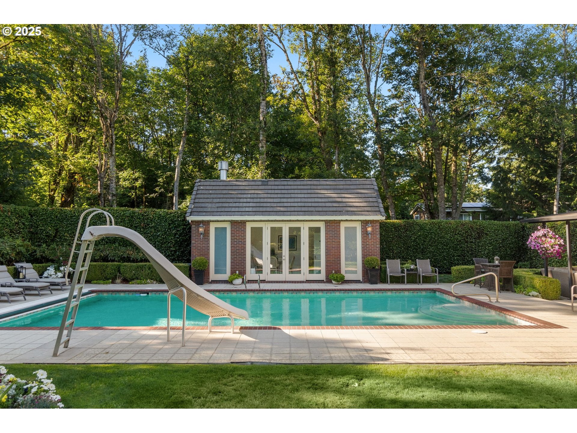 Portland, Oregon, 97229, United States, 5 Bedrooms Bedrooms, ,6 BathroomsBathrooms,Residential,Active,1894169