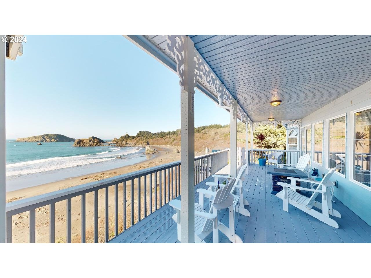 Brookings, Oregon, 97415, United States, ,5 BathroomsBathrooms,Residential,Active,1701896