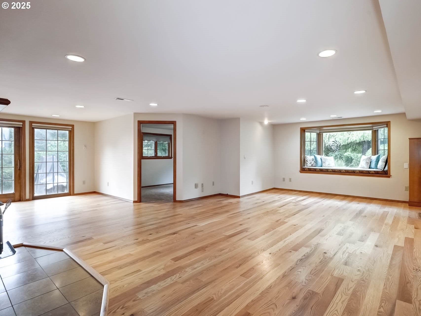 Cornelius, Oregon, 97113, United States, 3 Bedrooms Bedrooms, ,3 BathroomsBathrooms,Residential,Active,1877848