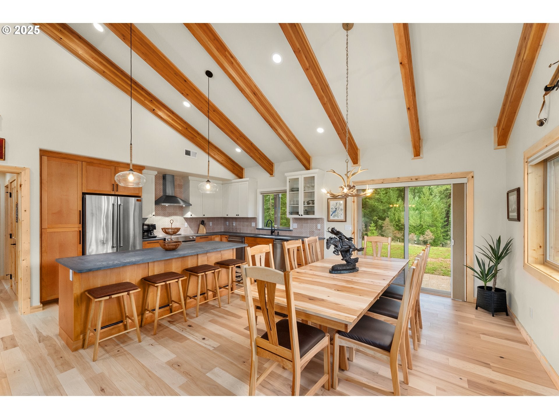 Idleyld Park, Oregon, 97447, United States, ,Residential,Active,1704814