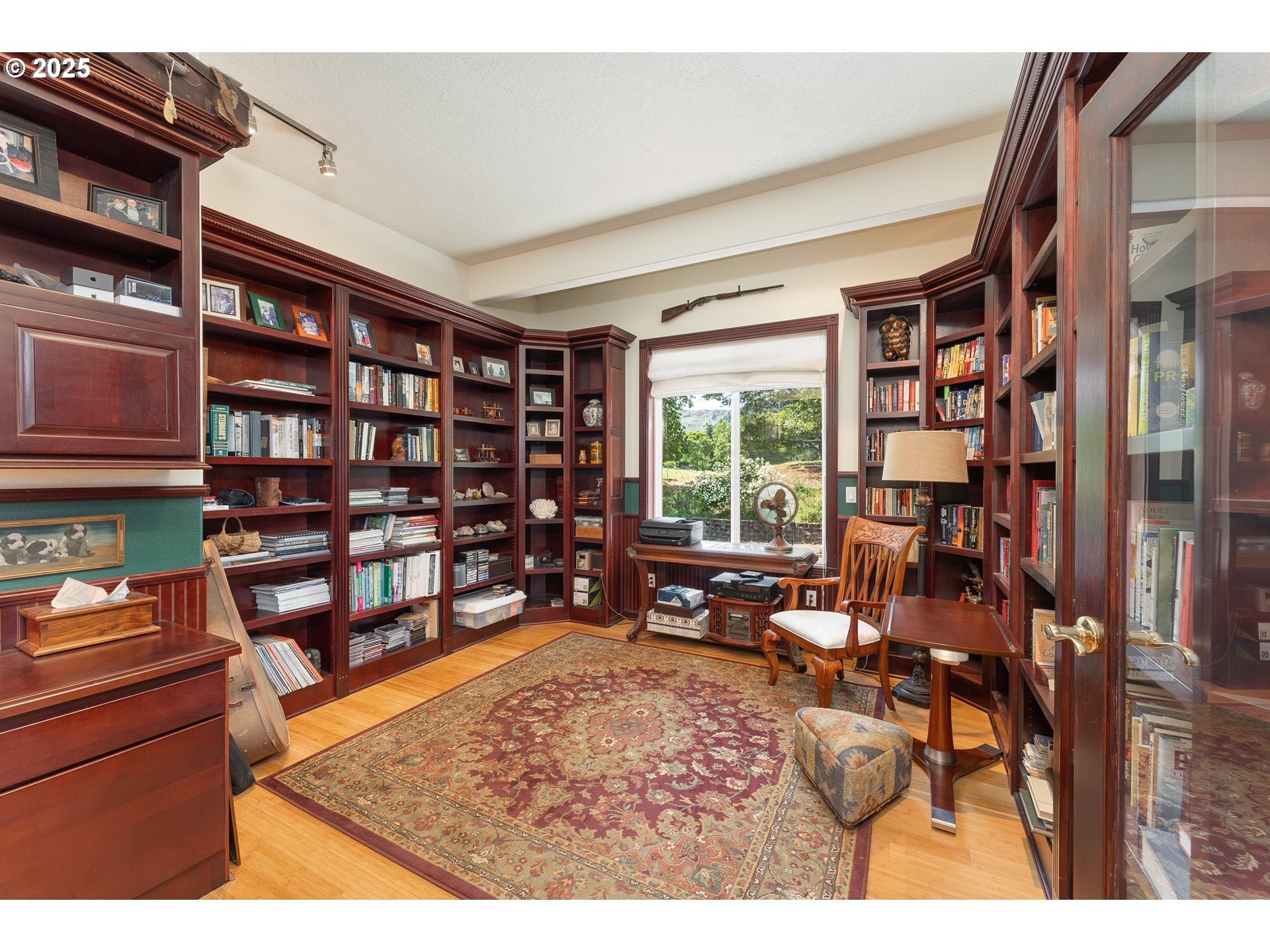 Roseburg, Oregon, 97471, United States, 4 Bedrooms Bedrooms, ,4 BathroomsBathrooms,Residential,Active,1800177