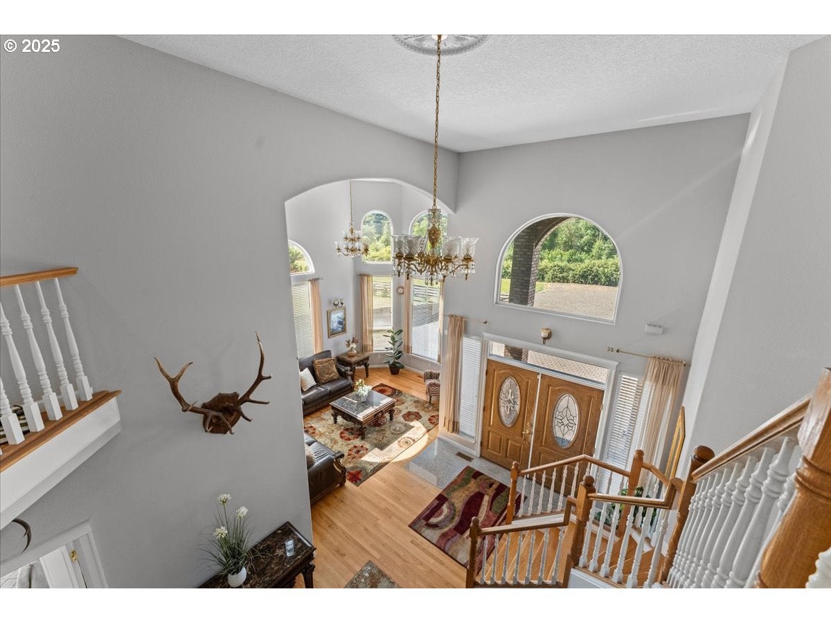 Portland, Oregon, 97236, United States, 5 Bedrooms Bedrooms, ,4 BathroomsBathrooms,Residential,Active,1877776