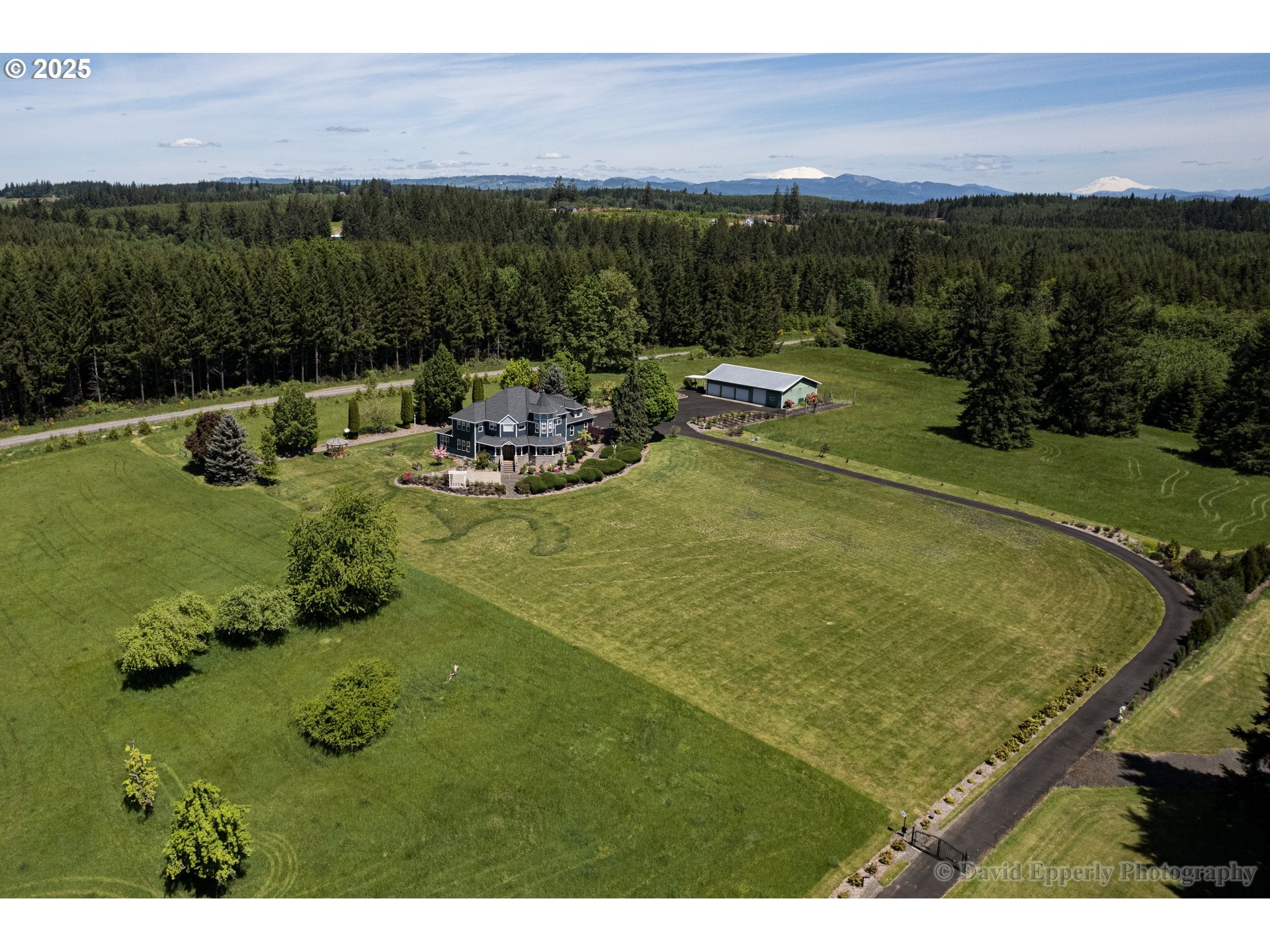 St. Helens, Oregon, 97051, United States, 5 Bedrooms Bedrooms, ,5 BathroomsBathrooms,Residential,Active,1972199